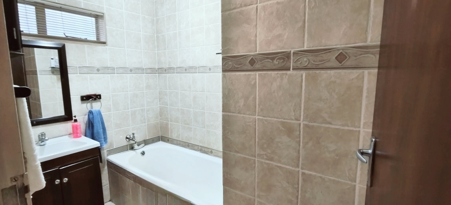 3 Bedroom Property for Sale in Sasolburg Ext 15 Free State